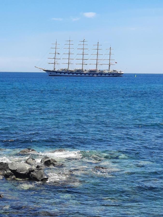 Taorbay Bed & Breakfast Giardini Naxos Dış mekan fotoğraf